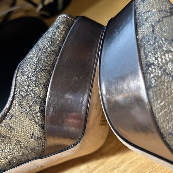 NWD Authentic Jimmy Choo Metallic Bronze Leather Lace Peep Toe Heels 38.5 US/8.5 - Picture 11 of 12